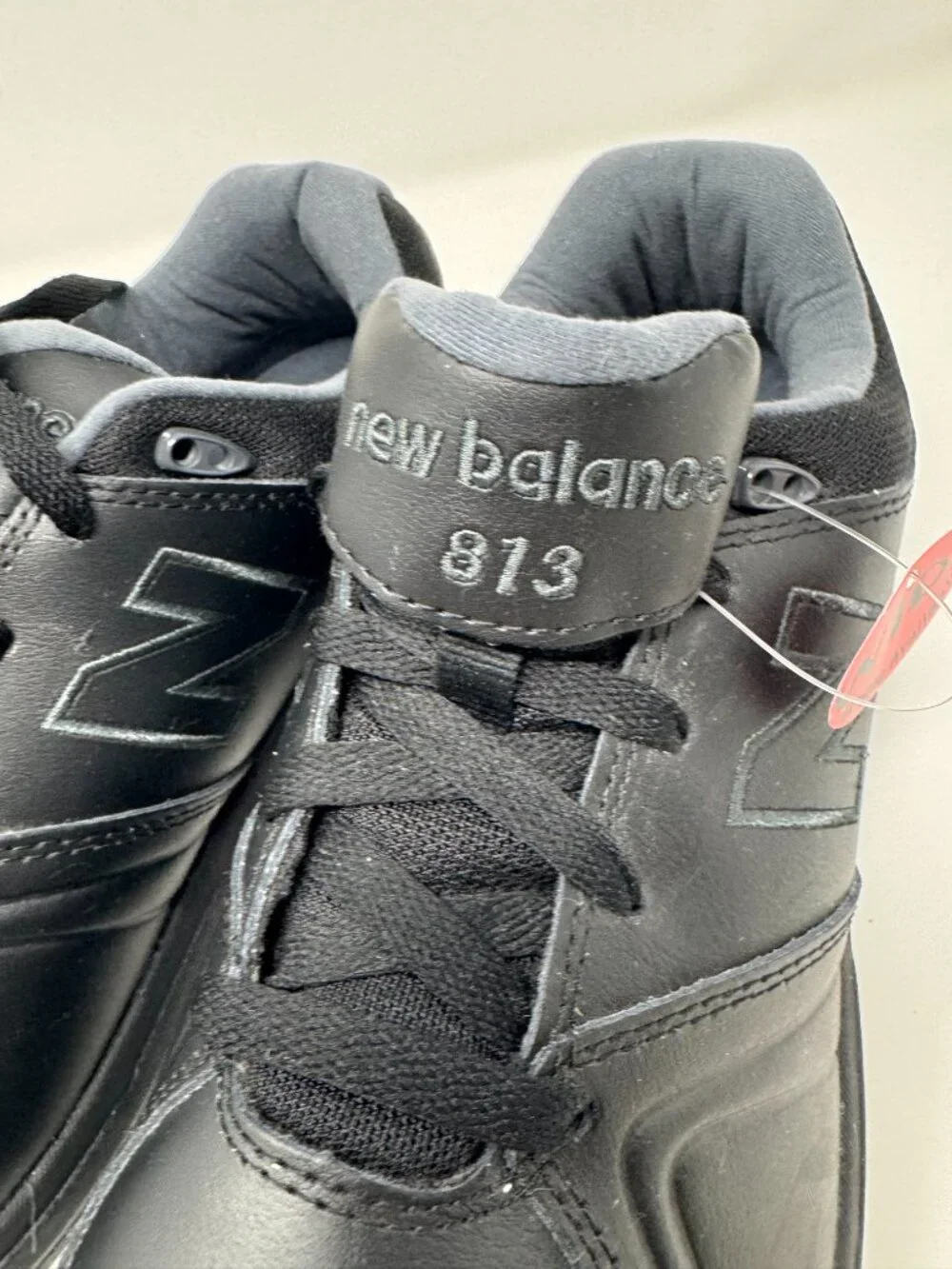 New Balance 813 Black Leather Walking Shoes Rollbar Wide 2E NWT 9.5